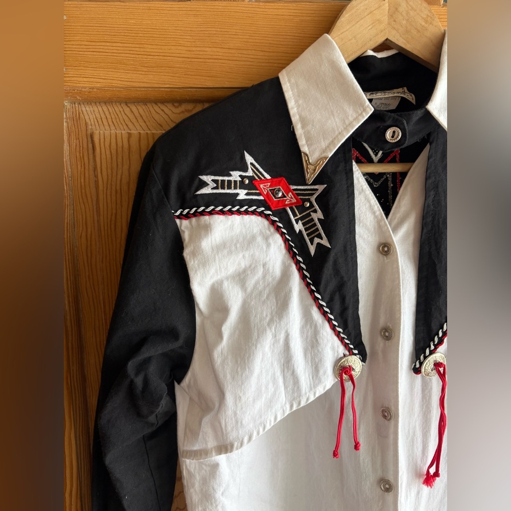 Vintage Western Pearl Snap Cowgirl Shirt Embroidered Rodeo Southwestern Small - Picture 2 of 9